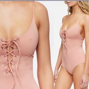 NWT TAVIK  Monahan Lace Up One Piece Swimsuit in Rose Dawn